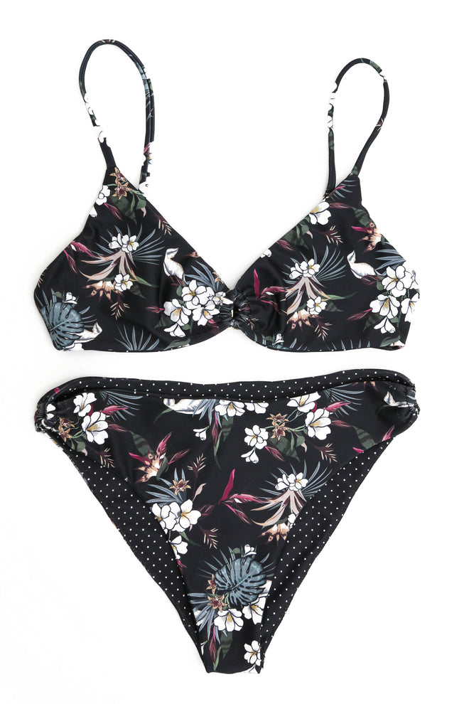 Bikini Lily Black